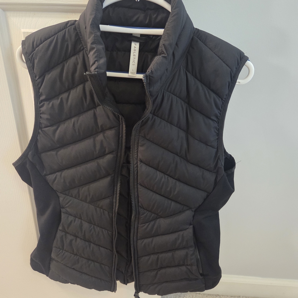 Fabletics Black Quilted Vest - Picture 1 of 3